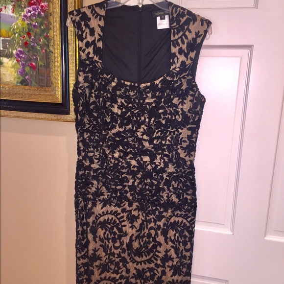 Tadashi Shoji Dresses & Skirts - 🎉REDUCED🎉TADASHI SHOJI DRESS